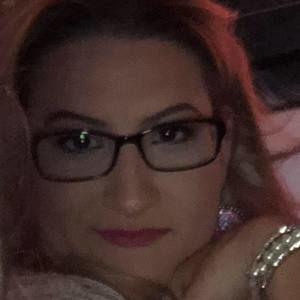 Meet your Posher, Angie